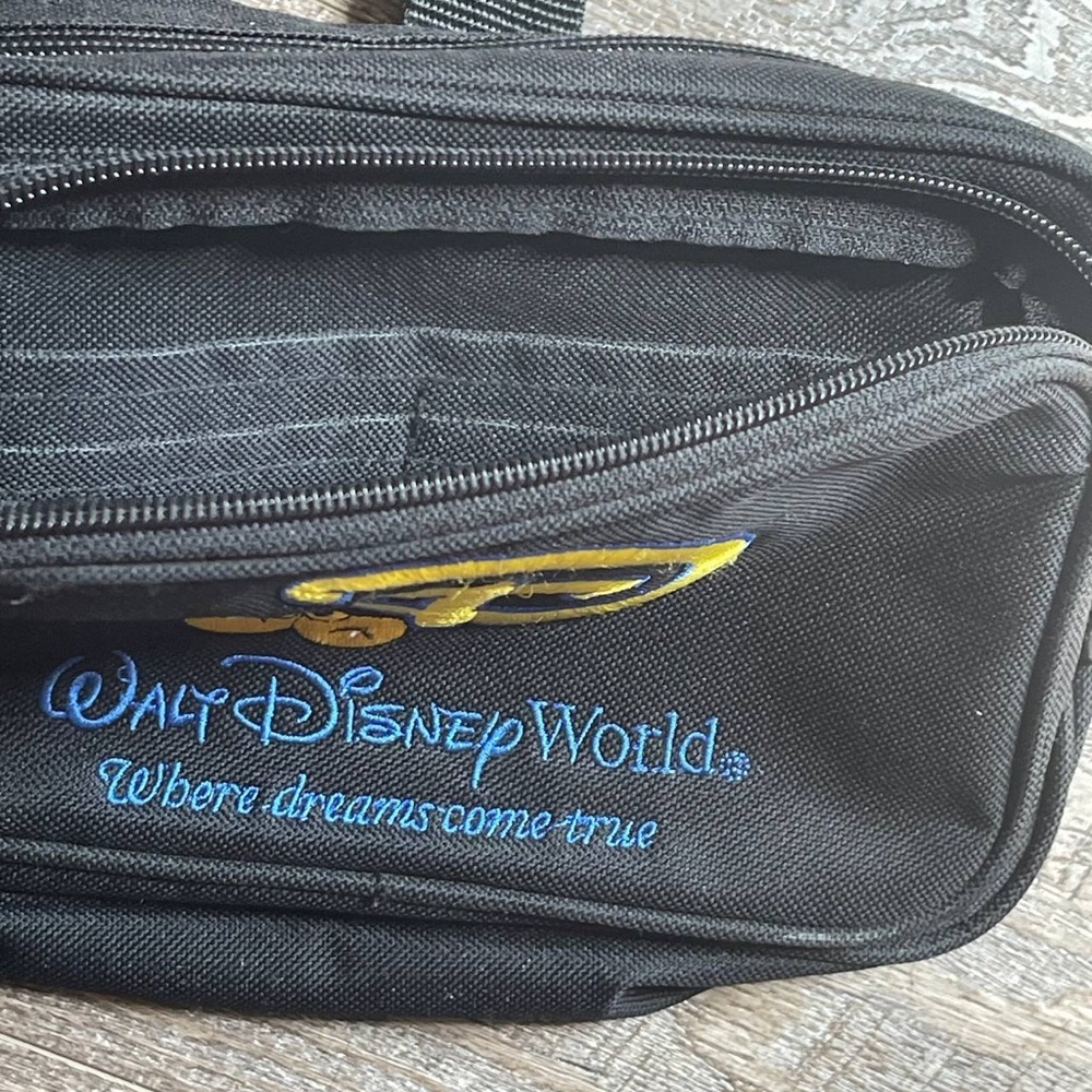 Hip Bag Fanny Pack Walt‎ Disney World Where Dreams Come True Mickey Mouse Black - Picture 8 of 9